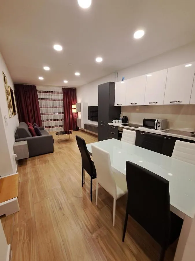 Apartment B&S Accommodation Seafront Duplex Penthouse Marsaskala